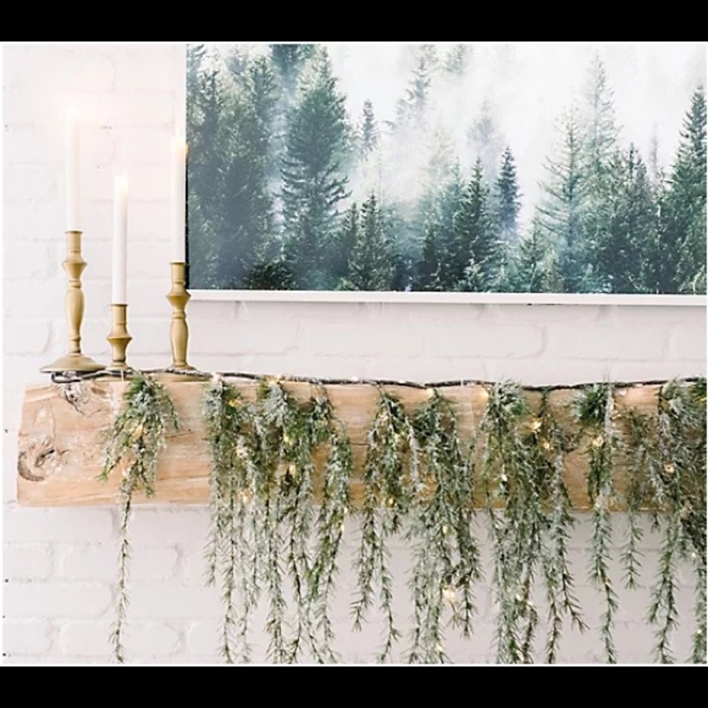 Lauren McBride Christmas Garland